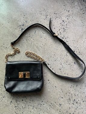 Club Monaco leather purse - black